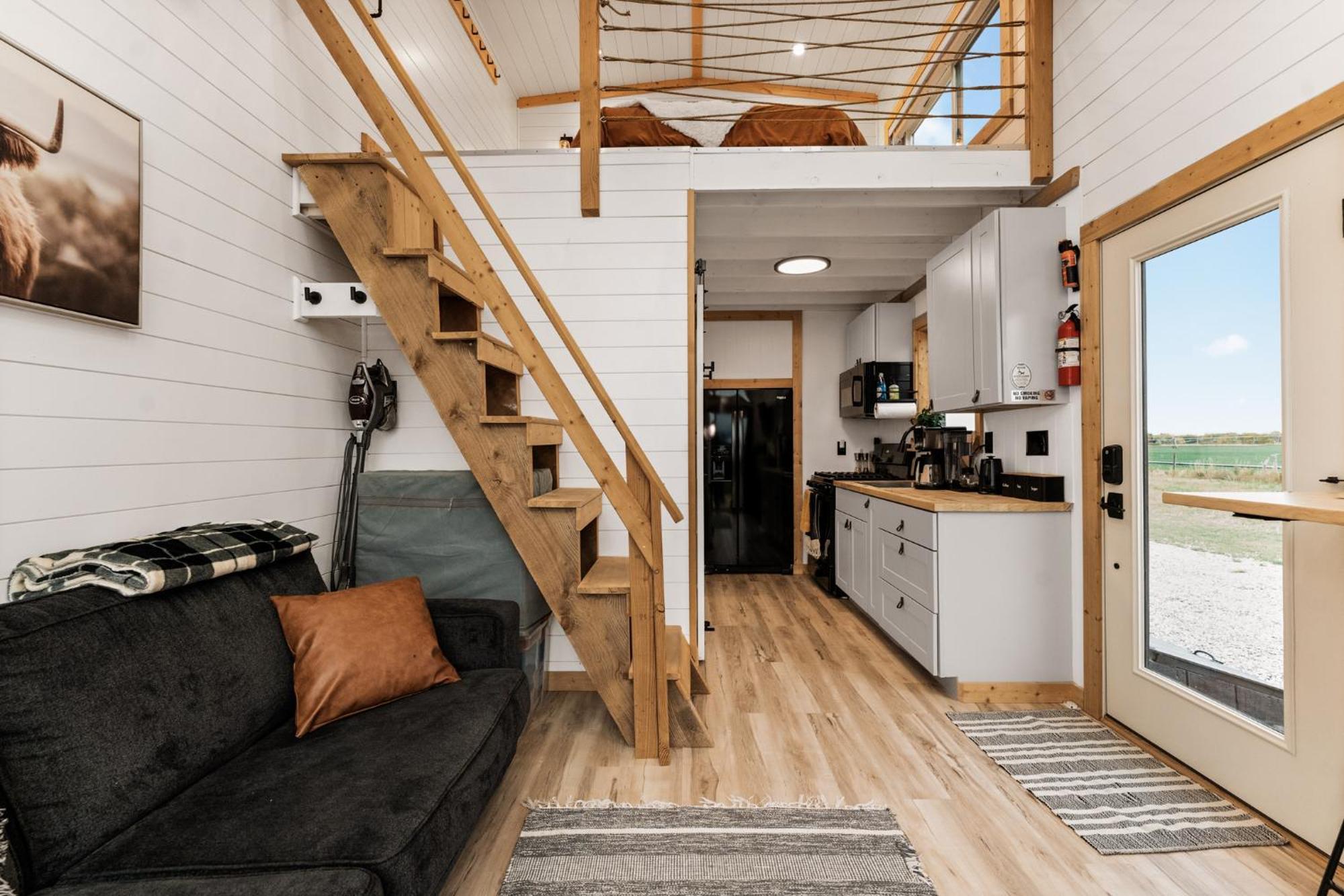 Modern Tiny Cabin, With Hot Tub In Choteau Mt Extérieur photo